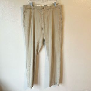Tommy Bahama Men’s Khaki Pants size 35x34
